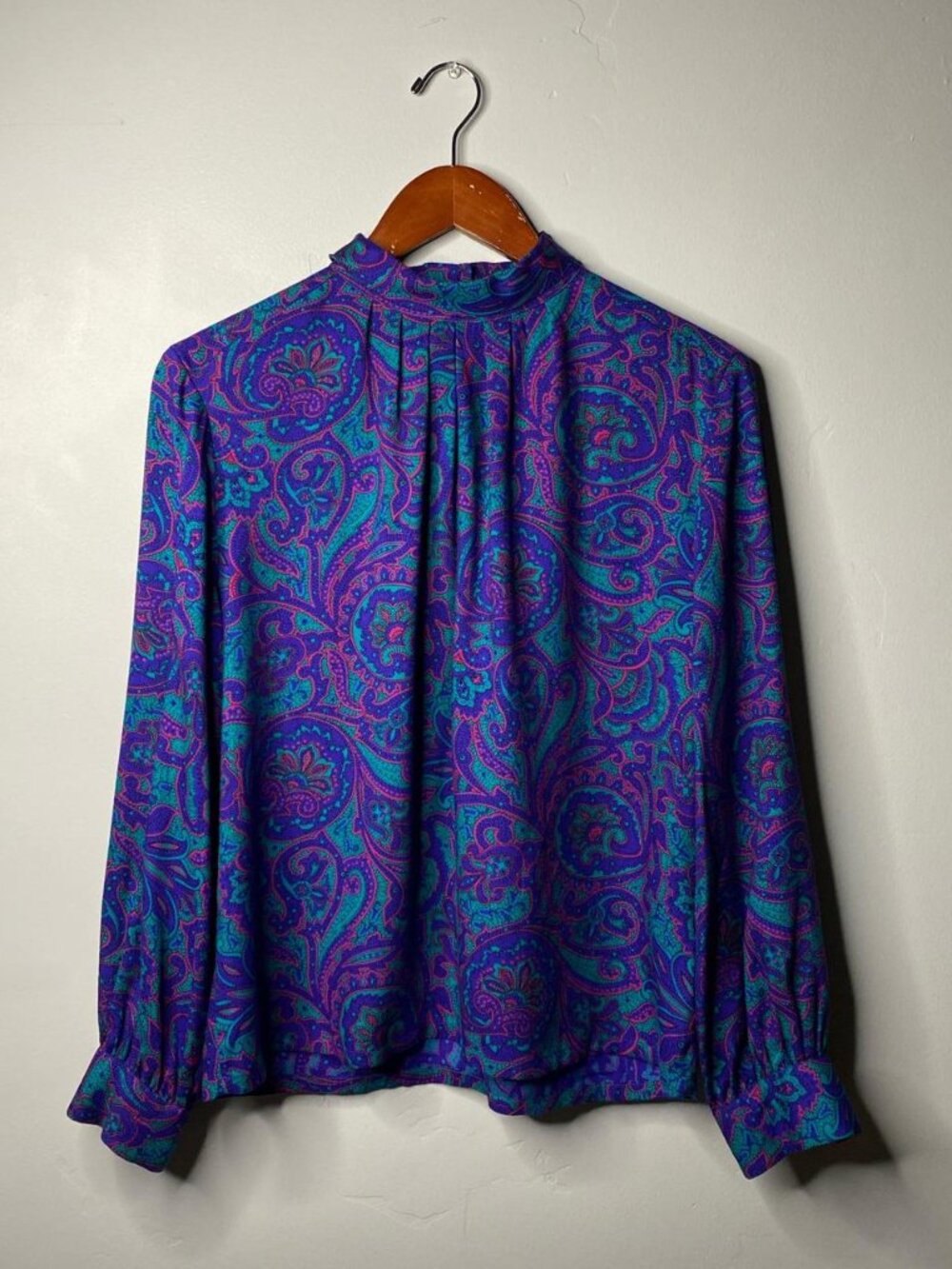 80s vintage purple and green paisley long sleeved blouse by Pendleton